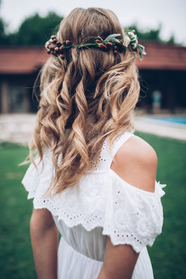 Bridal Hairstyle Tips with Andrew Barton