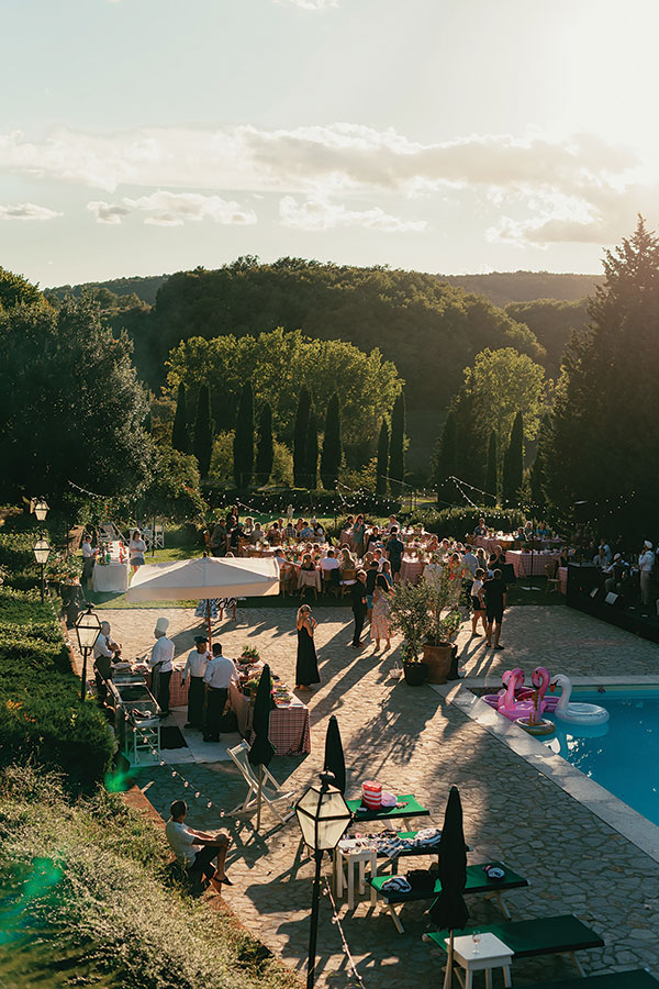 wedding-in-italy-pool-party-8
