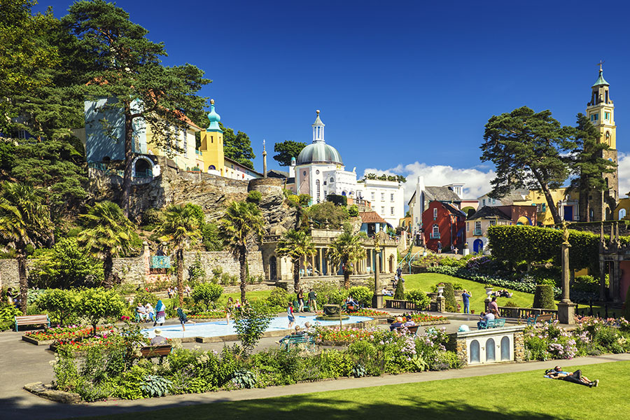 centre-of-village-Ellie-Jones_