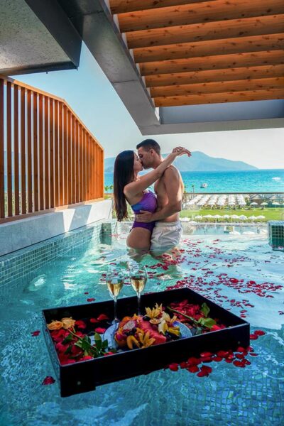 Private-Suite-Pool-