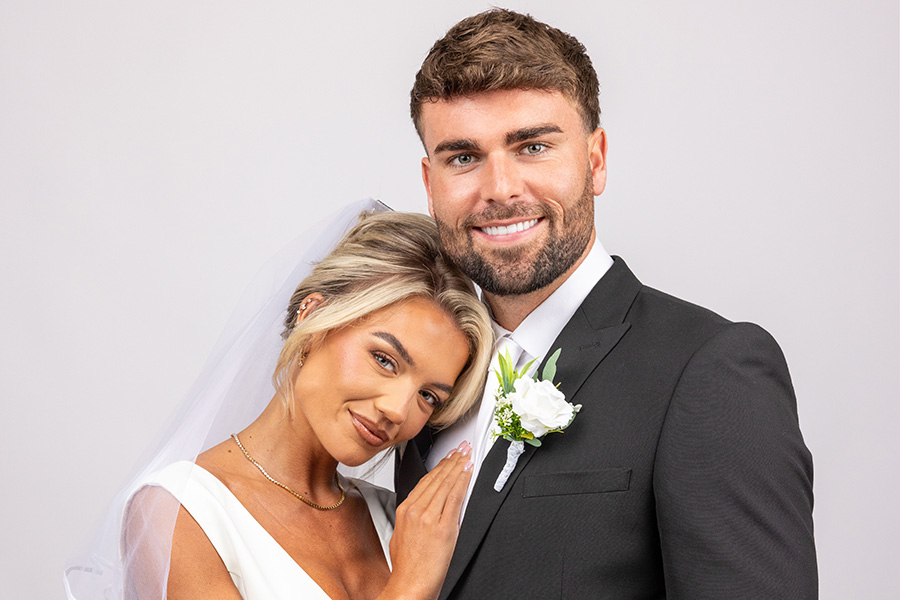 Nearlyweds-Molly-and-Tom-16909 Nearlyweds-Molly-and-Tom-16909