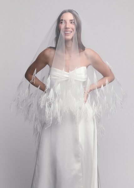 www.watters.com_57917_Cherylyn+Veil_Ivory_58313_Sable _Ivory_B www.watters.com_57917_Cherylyn+Veil_Ivory_58313_Sable _Ivory_B